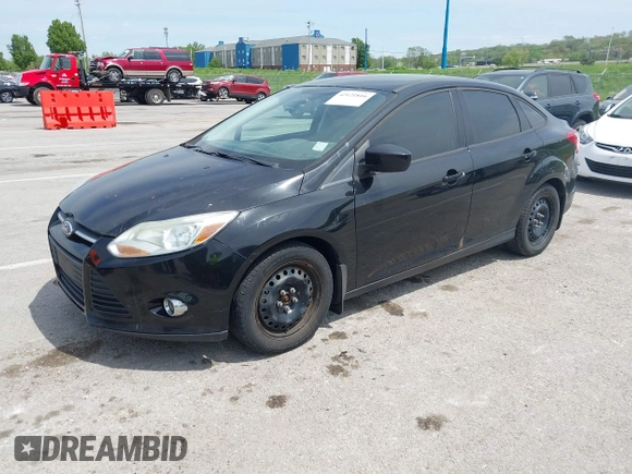 2012 Ford Focus SE with VIN 1FAHP3F24CL275128, listed as a IAAI auction lot 42121816 with 200,716 mi miles and . Bid and sale history available at carsss.com. Image 2.
