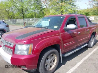 2007 Chevrolet Avalanche LTZ with VIN 3GNFK12327G257739, listed as a IAAI auction lot 42159715 with 224,306 mi miles. Bid and sale history available at carsss.com. Image 6.