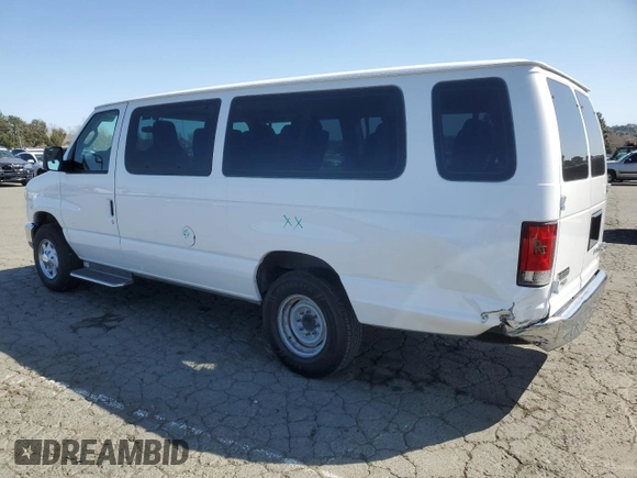 2014 Ford Econoline Passenger XL z VIN 1FBSS3BL7EDB04033, wystawiony jako Copart lot #48813185 z przebiegiem 328 267 mil mil oraz Szkoda całkowita • Salvage title. Historia ofert i sprzedaży dostępna na DreamBid. Obrazek 2.