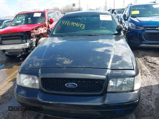2009 Ford Police Interceptor with VIN 2FAHP71V59X110550, listed as a IAAI auction lot 41640643 with 184,461 mi miles and . Bid and sale history available at DreamBid. Image 12.