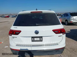 2019 Volkswagen Tiguan SEL Premium with VIN 3VV4B7AX0KM007788, listed as a IAAI auction lot 41227707 with 67,859 mi miles. Bid and sale history available at carsss.com. Image 16.