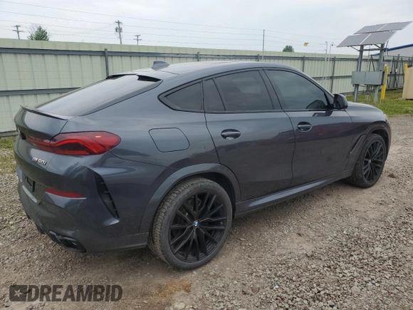 2021 BMW X6 M50i z VIN 5UXCY8C04M9D98591, wystawiony jako Copart lot #60606155 z przebiegiem 90 639 mil mil oraz Czysty tytuł • Clean title. Historia ofert i sprzedaży dostępna na DreamBid. Obrazek 3.