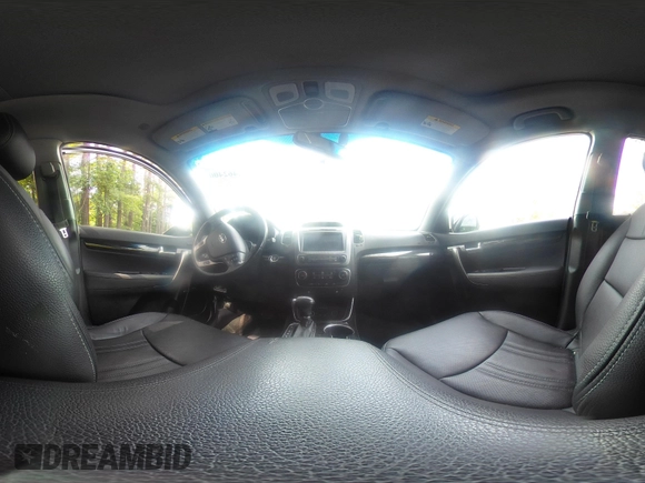 2014 Kia Sorento EX with VIN 5XYKU4A70EG516330, listed as a IAAI auction lot 42462400 with 146,221 mi miles and . Bid and sale history available at DreamBid. Image 18.