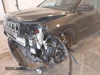 2023 Jeep Compass High Altitude с VIN 3C4NJDCN2PT520022, выставлен на аукционе IAAI как лот 42325216 с пробегом 30 062 миль миль и . История ставок и продаж доступна на DreamBid. Изображение 6.