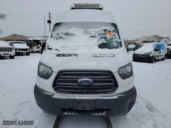 2018 Ford Transit Van with VIN 1FTBW3XM5JKA83576, listed as a Copart auction lot 42132194 with NaN miles. Bid and sale history available at carsss.com. Image 5.