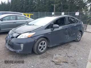 2014 Toyota Prius Four with VIN JTDKN3DU8E1806968, listed as a IAAI auction lot 41982273 with 185,180 mi miles. Bid and sale history available at carsss.com. Image 2.