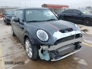2014 MINI Hardtop S with VIN WMWXM7C56ET926604, listed as a IAAI auction lot 41642560 with 81,219 mi miles and . Bid and sale history available at DreamBid. Image 1.