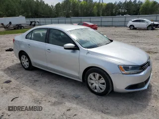2013 Volkswagen Jetta SE with VIN 3VWDP7AJ7DM355504, listed as a Copart auction lot 54124995 with 79,474 mi miles and Salvage title. Bid and sale history available at DreamBid. Image 4.