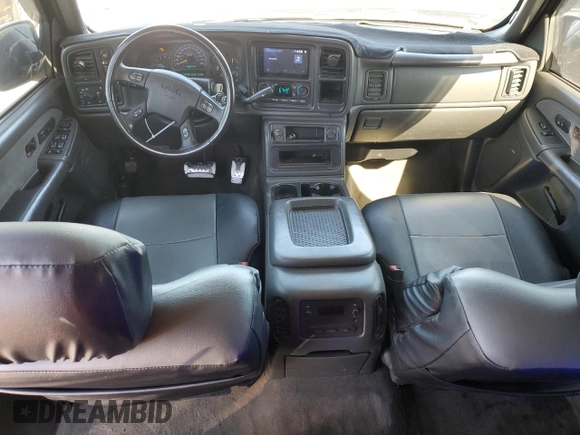 2003 GMC Sierra 1500HD SLT z VIN 1GTGK13U83F193383, wystawiony jako Copart lot #48501345 z przebiegiem 182 639 mil mil oraz Szkoda całkowita • Salvage title. Historia ofert i sprzedaży dostępna na DreamBid. Obrazek 8.