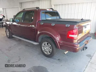 2007 Ford Explorer Sport Trac Limited z VIN 1FMEU33857UB31629, wystawiony jako IAAI lot #42611001 z przebiegiem 128 825 mil mil oraz . Historia ofert i sprzedaży dostępna na DreamBid. Obrazek 3.