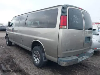2002 Chevrolet Express Van with VIN 1GAHG39R321146397, listed as a IAAI auction lot 41701980 with 1 mi miles. Bid and sale history available at carsss.com. Image 3.