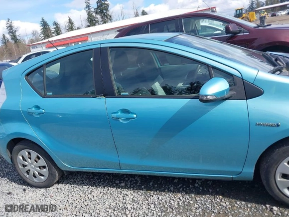 2013 Toyota Prius c One with VIN JTDKDTB31D1049603, listed as a IAAI auction lot 41831397 with 110,480 mi miles. Bid and sale history available at carsss.com. Image 14.