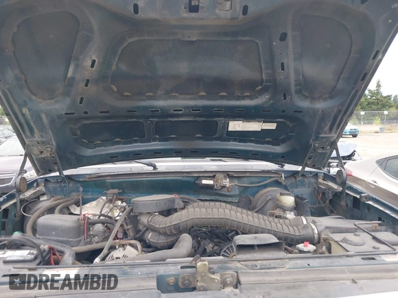 1996 Ford F-250 with VIN 2FTHF26H7TCA02903, listed as a IAAI auction lot 42606677 with 146,766 mi miles and . Bid and sale history available at DreamBid. Image 10.