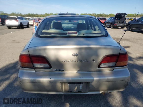1999 Nissan Maxima GXE z VIN JN1CA21D8XM403253, wystawiony jako Copart lot #55877675 z przebiegiem 61 019 mil mil oraz Czysty tytuł • Clean title. Historia ofert i sprzedaży dostępna na DreamBid. Obrazek 6.