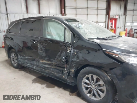 2021 Toyota Sienna LE с VIN 5TDKRKEC5MS049307, выставлен на аукционе IAAI как лот 40654172 с пробегом 172 693 миль миль и . История ставок и продаж доступна на DreamBid. Изображение 6.