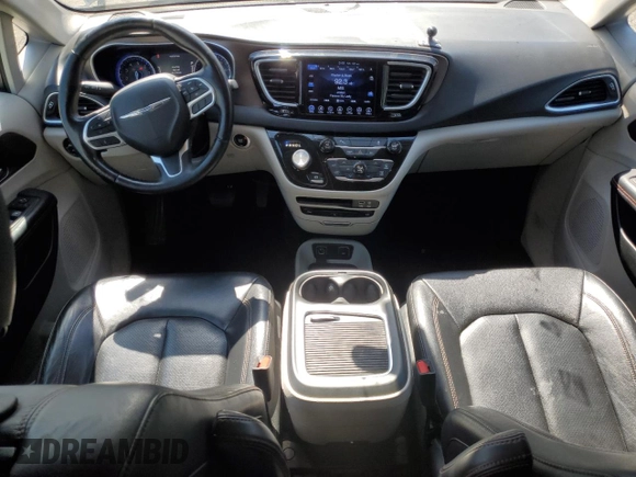 2017 Chrysler Pacifica Touring L Plus with VIN 2C4RC1EGXHR778592, listed as a Copart auction lot 54518165 with 189,760 mi miles and Clean Title. Bid and sale history available at DreamBid. Image 8.