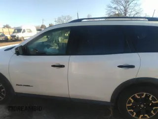 2020 Nissan Pathfinder SL with VIN 5N1DR2CN2LC633737, listed as a IAAI auction lot 41758310 with 74,977 mi miles. Bid and sale history available at carsss.com. Image 14.