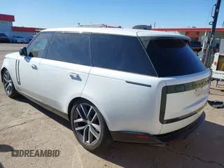 2024 Land Rover Range Rover SE with VIN SALKPBFU8RA231559, listed as a IAAI auction lot 41279570 with 4,911 mi miles. Bid and sale history available at carsss.com. Image 3.
