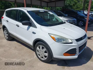 2014 Ford Escape S с VIN 1FMCU0F77EUD72033, выставлен на аукционе IAAI как лот 42393345 с пробегом 113 808 миль миль и . История ставок и продаж доступна на DreamBid. Изображение 1.
