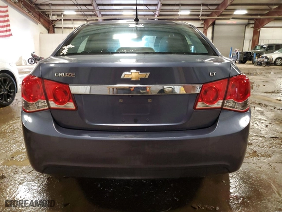 2014 Chevrolet Cruze 1LT with VIN 1G1PC5SB7E7154505, listed as a Copart auction lot 82202314 with 137,658 mi miles and Clean Title. Bid and sale history available at carsss.com. Image 6.