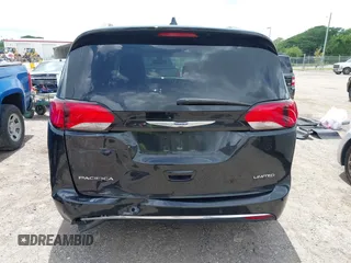 2020 Chrysler Pacifica Limited z VIN 2C4RC1GG5LR272593, wystawiony jako IAAI lot #42398809 z przebiegiem 96 957 mil mil oraz . Historia ofert i sprzedaży dostępna na DreamBid. Obrazek 16.