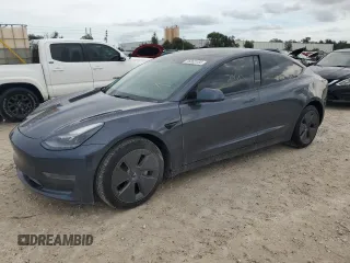 2022 Tesla Model 3 with VIN 5YJ3E1EA3NF375539, listed as a Copart auction lot 76262154 with 20,682 mi miles and Non Repairable. Bid and sale history available at DreamBid. Image 1.