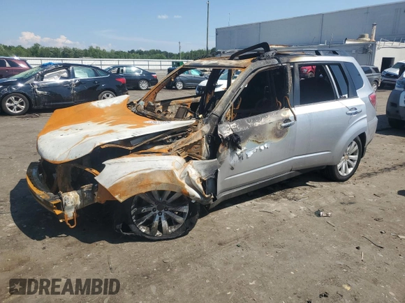 2012 Subaru Forester X Premium z VIN JF2SHBDC4CH445642, wystawiony jako Copart lot #63432225 z przebiegiem Nie podano mil oraz Nie do naprawy • Non repairable. Historia ofert i sprzedaży dostępna na DreamBid. Obrazek 1.