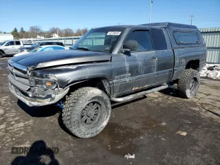 2002 Dodge Ram 2500 with VIN 3B7KF23Z62M212477, listed as a Copart auction lot 42736555 with 214,144 mi miles and Salvage Title. Bid and sale history available at carsss.com. Image 1.
