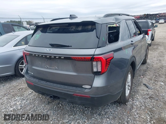 2025 Ford Explorer Active with VIN 1FMUK7DH5SGA22022, listed as a IAAI auction lot 41368923 with 3,142 mi miles. Bid and sale history available at carsss.com. Image 16.