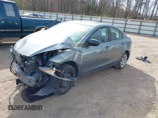 2013 Mazda Mazda3 i Sport with VIN JM1BL1U79D1739185, listed as a IAAI auction lot 41700135 with 300,823 mi miles. Bid and sale history available at carsss.com. Image 2.