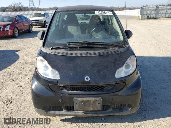 2012 Smart fortwo Pure z VIN WMEEJ3BA4CK572144, wystawiony jako Copart lot #42556025 z przebiegiem 99 007 mil mil oraz Tytuł czysty. Historia ofert i sprzedaży dostępna na DreamBid. Obrazek 5.