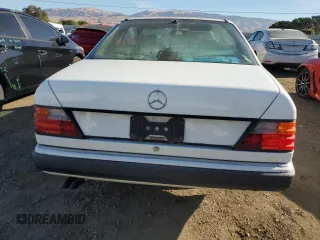 1990 Mercedes-Benz 300 with VIN WDBEA51D7LB092653, listed as a Copart auction lot 77023794 with 141,095 mi miles and Clean Title. Bid and sale history available at carsss.com. Image 6.