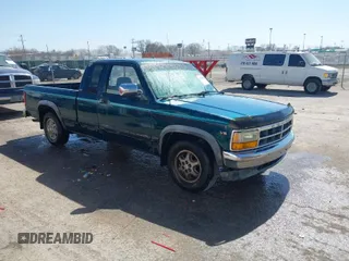 1995 Dodge Dakota with VIN 1B7GL23X3SS144109, listed as a IAAI auction lot 41767996 with 204,670 mi miles and . Bid and sale history available at DreamBid. Image 1.