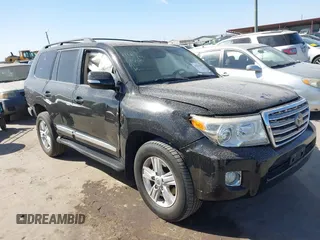 2015 Toyota Land Cruiser z VIN JTMHY7AJ9F4034452, wystawiony jako IAAI lot #41823797 z przebiegiem 162 809 mil mil oraz . Historia ofert i sprzedaży dostępna na DreamBid. Obrazek 1.