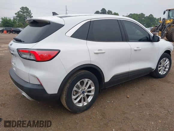 2021 Ford Escape SE with VIN 1FMCU0G67MUA28772, listed as a IAAI auction lot 42114499 with 21,818 mi miles and . Bid and sale history available at DreamBid. Image 4.