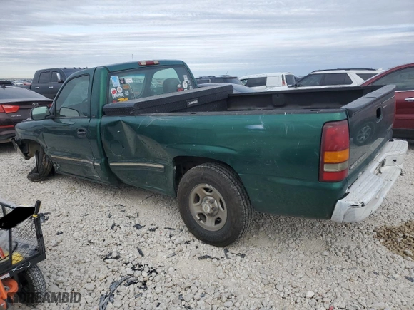 2000 Chevrolet Silverado 1500 with VIN 1GCEC14V6YZ305082, listed as a Copart auction lot 89411215 with 157,700 mi miles and Salvage Title. Bid and sale history available at carsss.com. Image 2.
