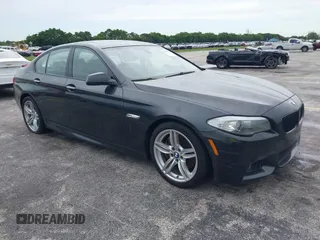 2013 BMW 5 Series 550i z VIN WBAFR9C55DC271603, wystawiony jako IAAI lot #42419219 z przebiegiem 113 464 mil mil oraz . Historia ofert i sprzedaży dostępna na DreamBid. Obrazek 1.