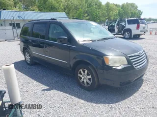 2010 Chrysler Town & Country Touring with VIN 2A4RR5D11AR102714, listed as a IAAI auction lot 42015585 with 176,216 mi miles. Bid and sale history available at carsss.com. Image 1.