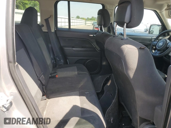 2016 Jeep Patriot Sport с VIN 1C4NJPBB5GD576504, выставлен на аукционе Copart как лот 55198875 с пробегом 131 553 миль миль и Списание • Salvage title. История ставок и продаж доступна на DreamBid. Изображение 11.