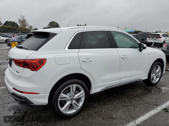 2021 Audi Q3 S line Premium Plus with VIN WA1EECF33M1101361, listed as a Copart auction lot 39205703 with 1,426 mi miles. Bid and sale history available at carsss.com. Image 3.