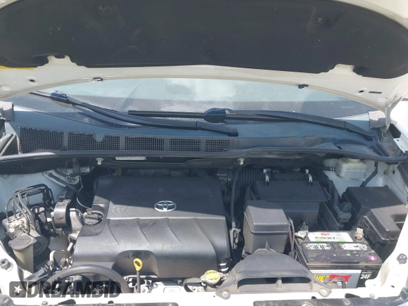 2011 Toyota Sienna XLE AAS with VIN 5TDYK3DC5BS037533, listed as a IAAI auction lot 42519756 with 235,000 mi miles and . Bid and sale history available at DreamBid. Image 10.