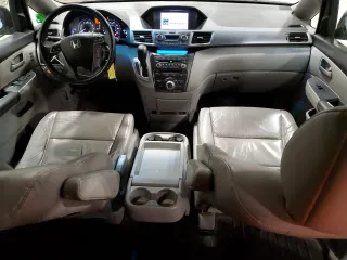 2011 Honda Odyssey Touring with VIN 5FNRL5H98BB027997, listed as a Copart auction lot 63239175 with 282,123 mi miles and Clean title. Bid and sale history available at DreamBid. Image 8.