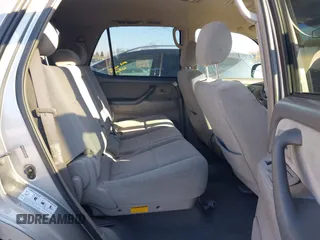 2005 Toyota Sequoia SR5 with VIN 5TDBT44A75S236420, listed as a IAAI auction lot 41296176 with 185,380 mi miles and . Bid and sale history available at DreamBid. Image 8.