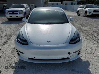 2020 Tesla Model 3 Standard Range Plus z VIN 5YJ3E1EA3LF632566, wystawiony jako Copart lot #56416625 z przebiegiem Nie podano mil oraz Nie do naprawy • Non repairable. Historia ofert i sprzedaży dostępna na DreamBid. Obrazek 5.