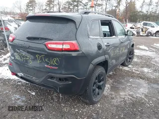 2018 Jeep Cherokee Trailhawk с VIN 1C4PJMBX7JD603048, выставлен на аукционе IAAI как лот 41399800 с пробегом Не указан миль и . История ставок и продаж доступна на DreamBid. Изображение 4.