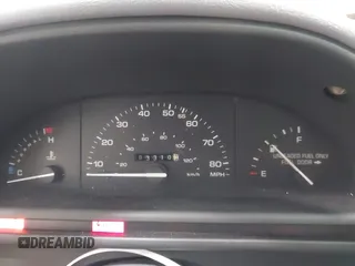 1994 Ford Tempo z VIN 1FAPP31X6RK108511, wystawiony jako IAAI lot #42004445 z przebiegiem 3310 mil mil oraz . Historia ofert i sprzedaży dostępna na DreamBid. Obrazek 7.