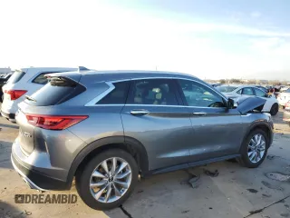 2020 Infiniti QX50 LUXE with VIN 3PCAJ5M18LF102797, listed as a Copart auction lot 35797573 with 25,104 mi miles. Bid and sale history available at carsss.com. Image 3.