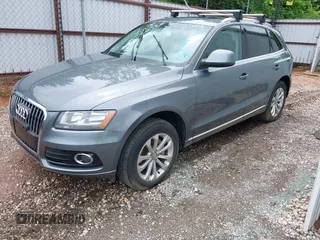 2013 Audi Q5 Premium with VIN WA1CFAFP2DA081938, listed as a IAAI auction lot 42088589 with 136,173 mi miles. Bid and sale history available at carsss.com. Image 2.