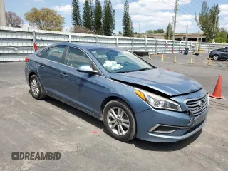 2017 Hyundai Sonata 2.4L with VIN 5NPE24AF6HH519501, listed as a Copart auction lot 53029545 with 90,226 mi miles and Salvage Title. Bid and sale history available at carsss.com. Image 4.