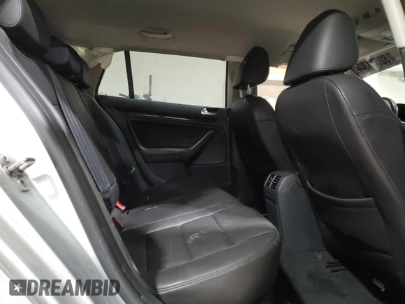 2013 Volkswagen Jetta SportWagen TDI w/Sunroof with VIN 3VWML7AJ6DM666451, listed as a Copart auction lot 82531304 with 171,111 mi miles and Salvage Title. Bid and sale history available at carsss.com. Image 10.